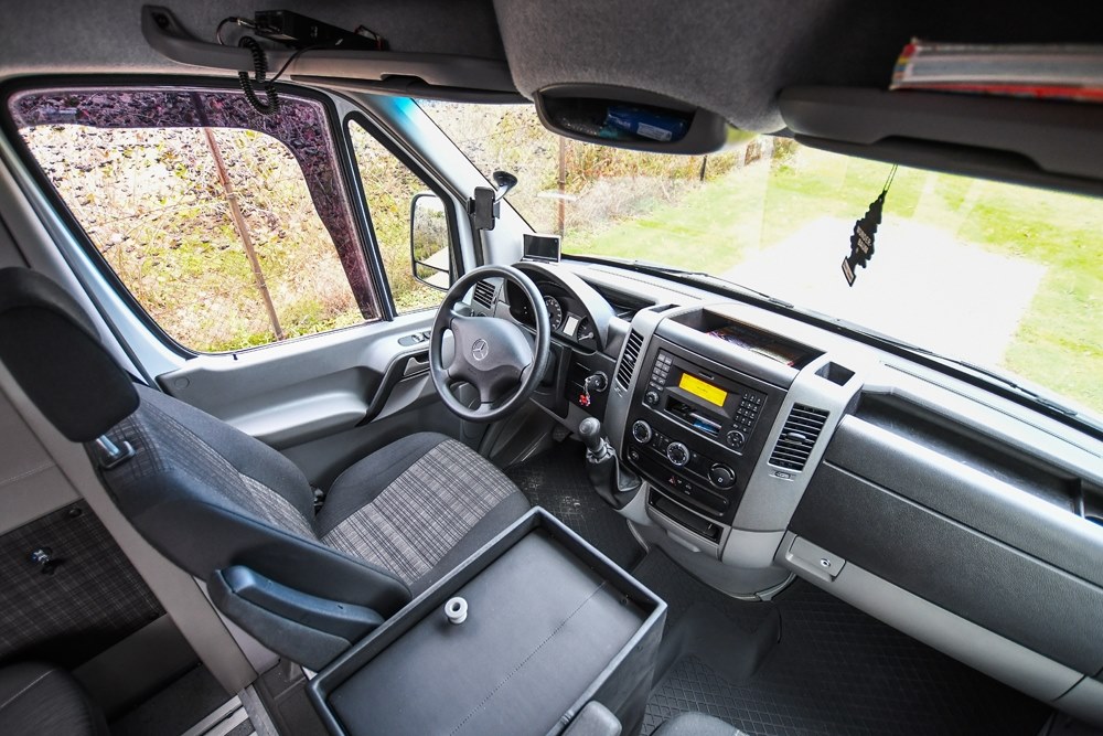 Bus mercedes sprinter w środku